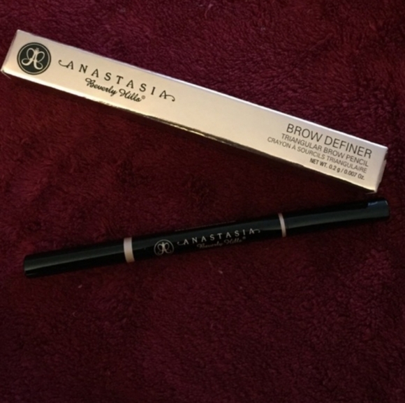 Anastasia Beverly Hills - Brow Wiz Deluxe Definer in TAUPE - Picture 5 of 7